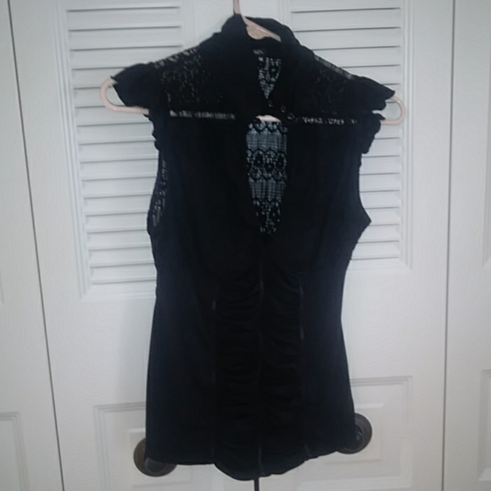 Sleeveless top